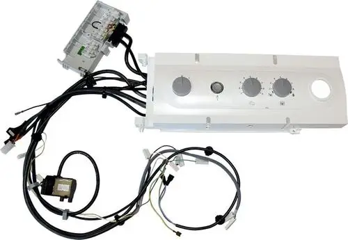 Regelung mit mehreren Drehknöpfen und Kabeln, vermutlich für Wolf-Geräte, zur Steuerung oder Anpassung von Funktionen. Klare elektrische Anschlüsse sichtbar.